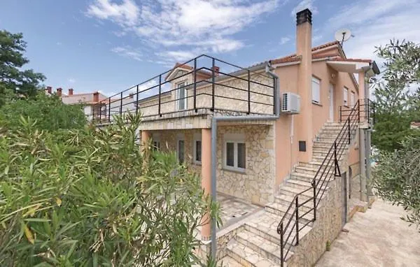 Lejla Apartment Pula